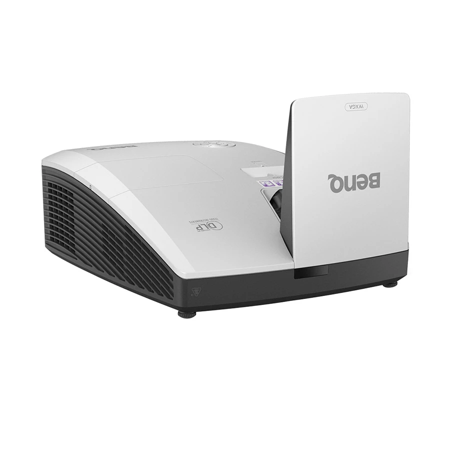 BenQ MW855UST+ Projector in BD